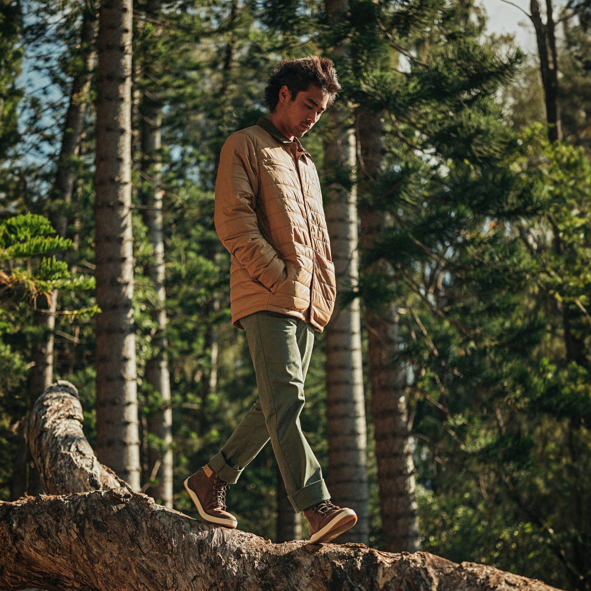 OluKai Men | Kekaha Men’s Chukka Boots - Toffee / Off White