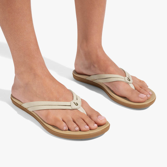OluKai Women|New Arrivals | Ho'opio Hui - Tapa / Warm Sand