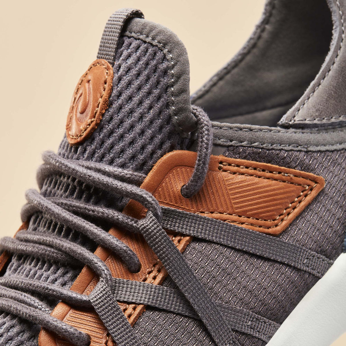 OluKai Men | Mio Lī Men's Athletic Shoes - Pavement / Vintage Indigo