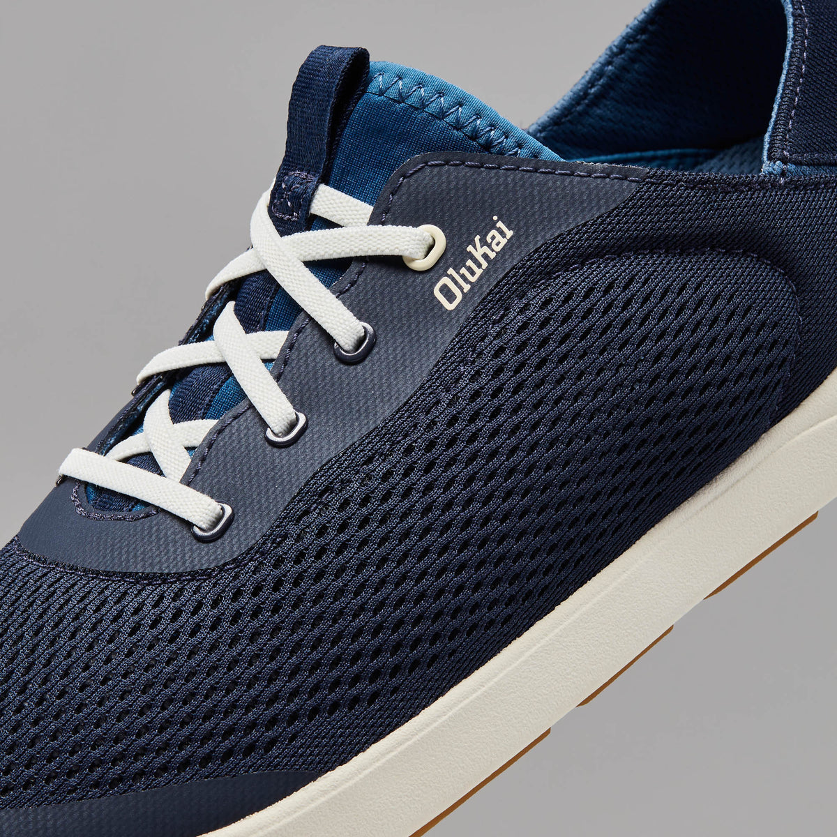 OluKai Men | Moku Pae Men's Boat Shoes - Trench Blue / Off White