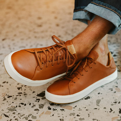 OluKai Men | Lae‘ahi Lī ‘Ili Men's Leather Sneakers - Kukui Brown