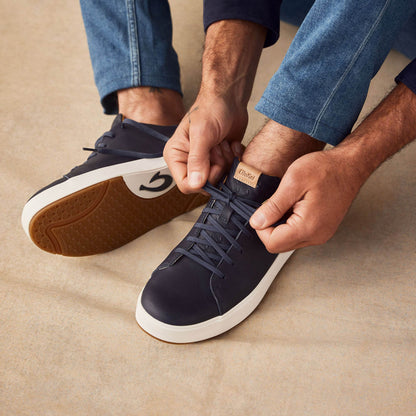OluKai Men | Lae‘ahi Lī ‘Ili Men's Leather Sneakers - Trench Blue