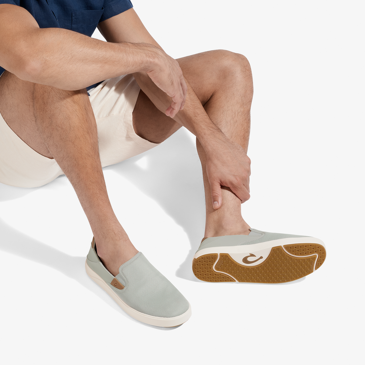 OluKai Men|New Arrivals | Lae'ahi Nui - Cloud Grey / Tan