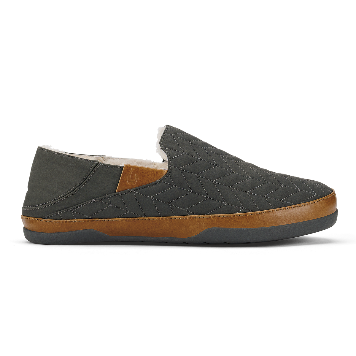 OluKai Men | Hanohano Men’s Waxed Canvas Slippers - Dark Shadow