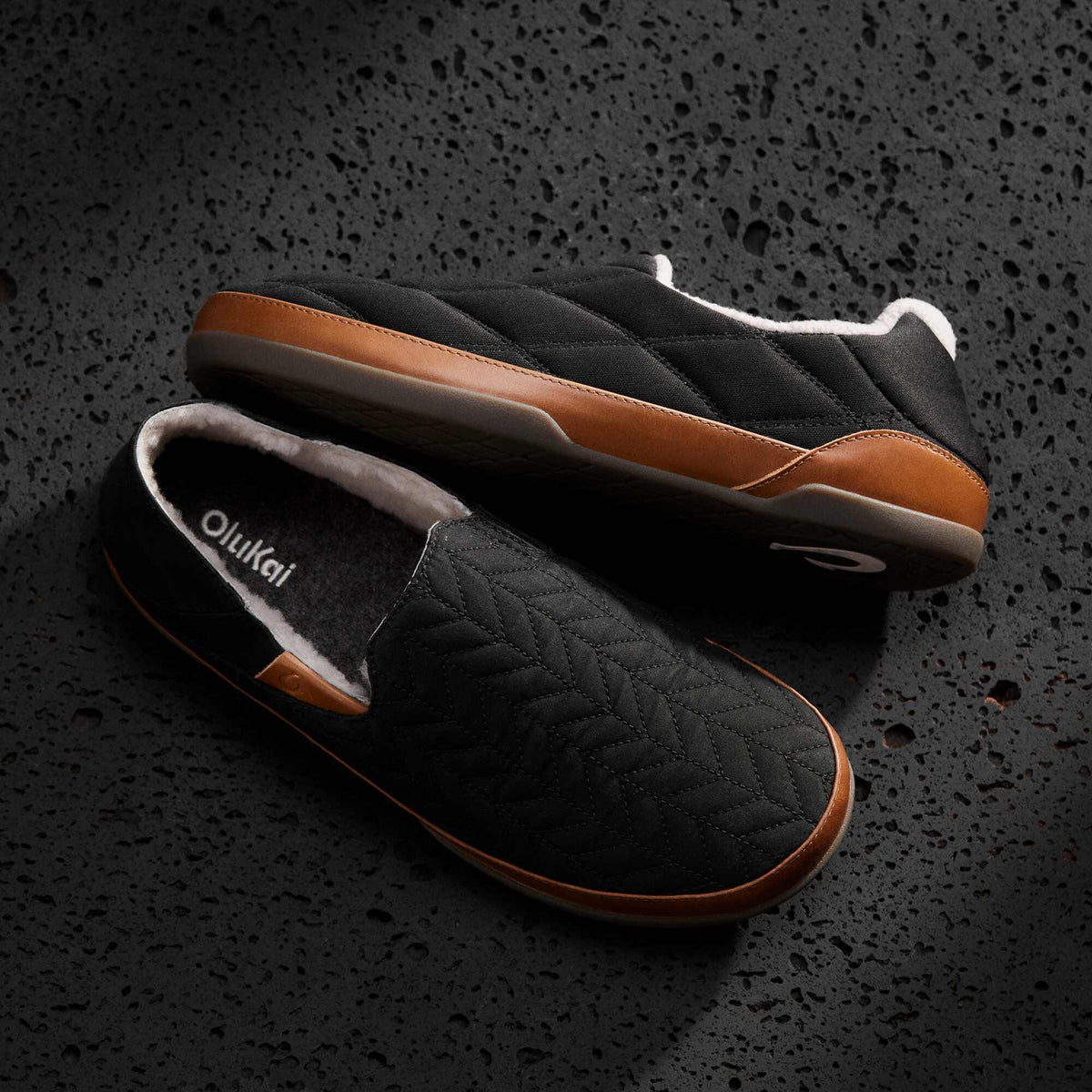 OluKai Men | Hanohano - Black / Black