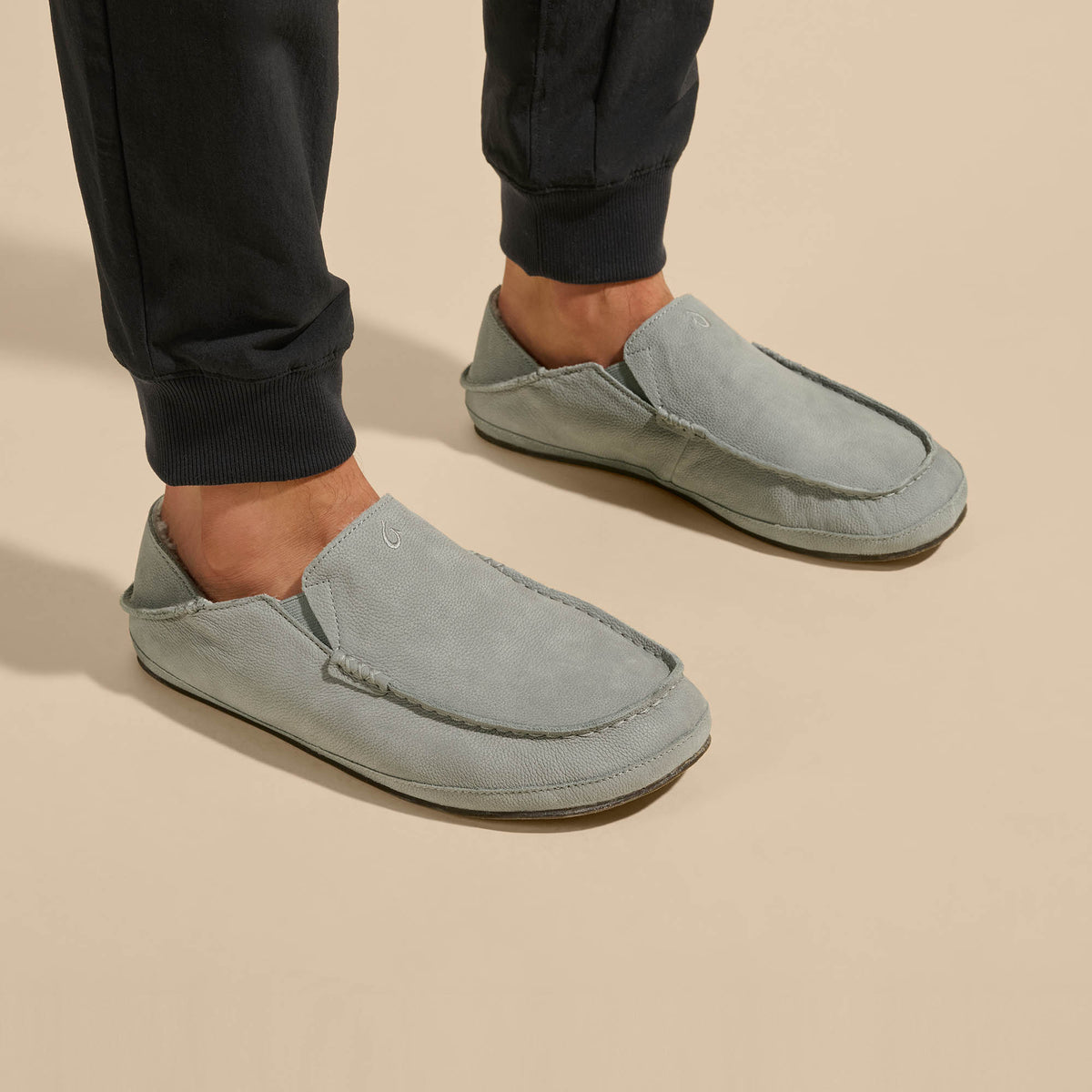 OluKai Men | Moloā Men's Leather Slippers - Kona Coffee