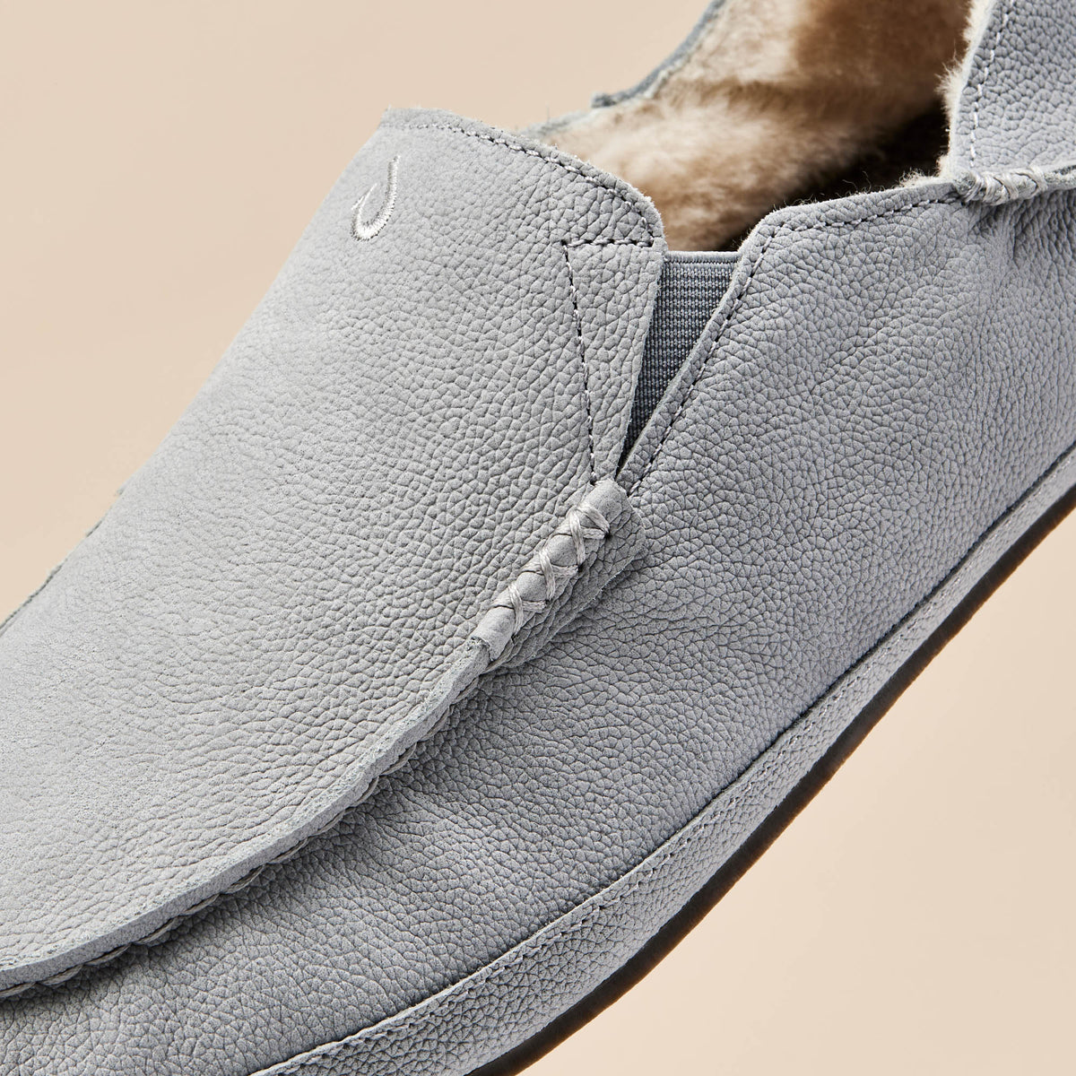 OluKai Men | Moloā Men's Leather Slippers - Kona Coffee