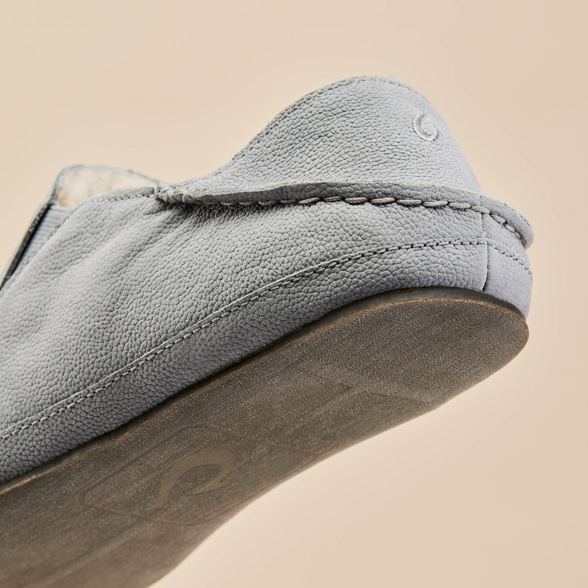 OluKai Men | Moloā Men's Leather Slippers - Kona Coffee