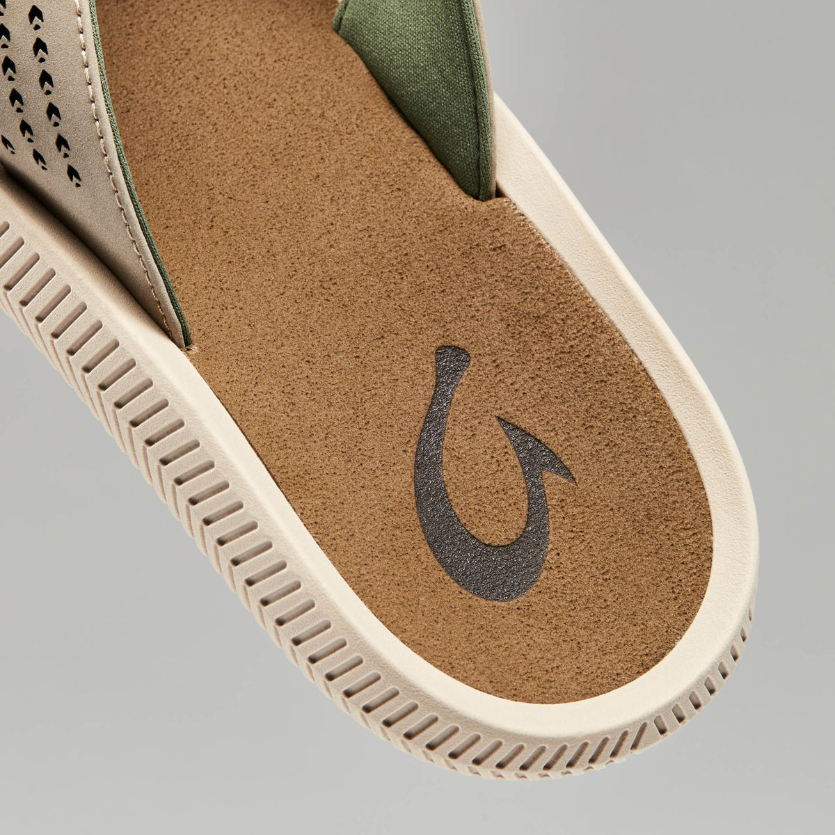 OluKai Men | Ulele Men's Water-Ready Beach Sandals - Clay / Mustang