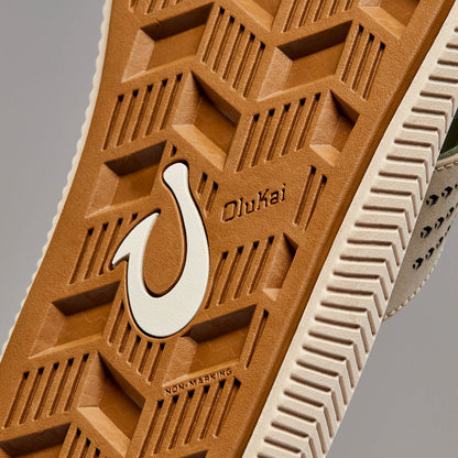 OluKai Men | Ulele Men's Water-Ready Beach Sandals - Clay / Mustang