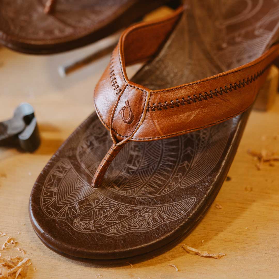 OluKai Men | Hiapo - Rum / Dark Wood Men’s Leather Beach Sandals