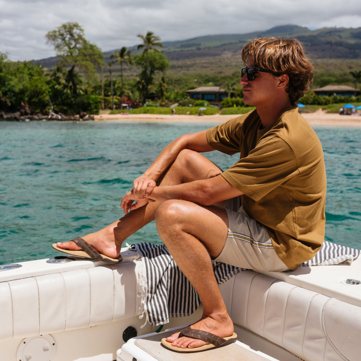 OluKai Men|New Arrivals | Tuahine Palm - Dk Java / Golden Sand