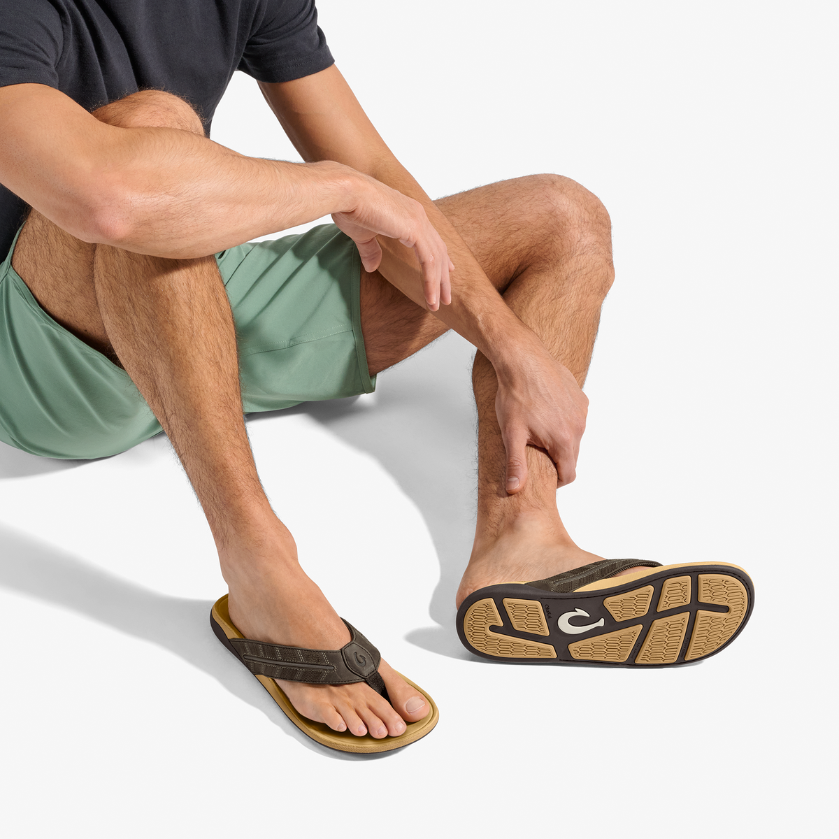 OluKai Men|New Arrivals | Tuahine Palm - Dk Java / Golden Sand