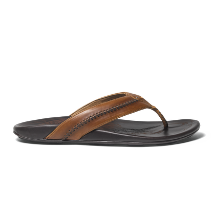 OluKai Men | Mea Ola Men's Leather Sandals - Tan / Dark Java