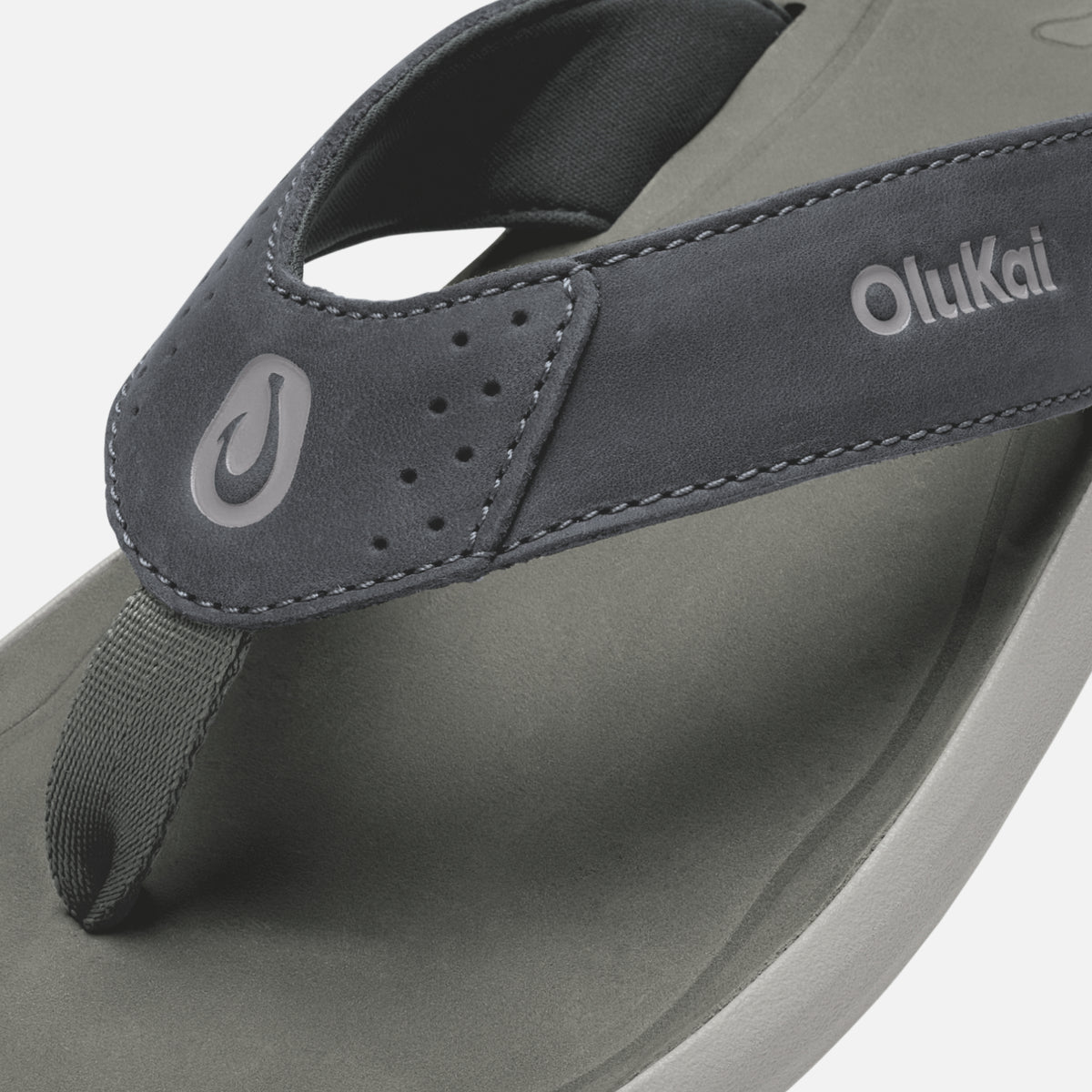 OluKai Men | Pili - Rock / Ash