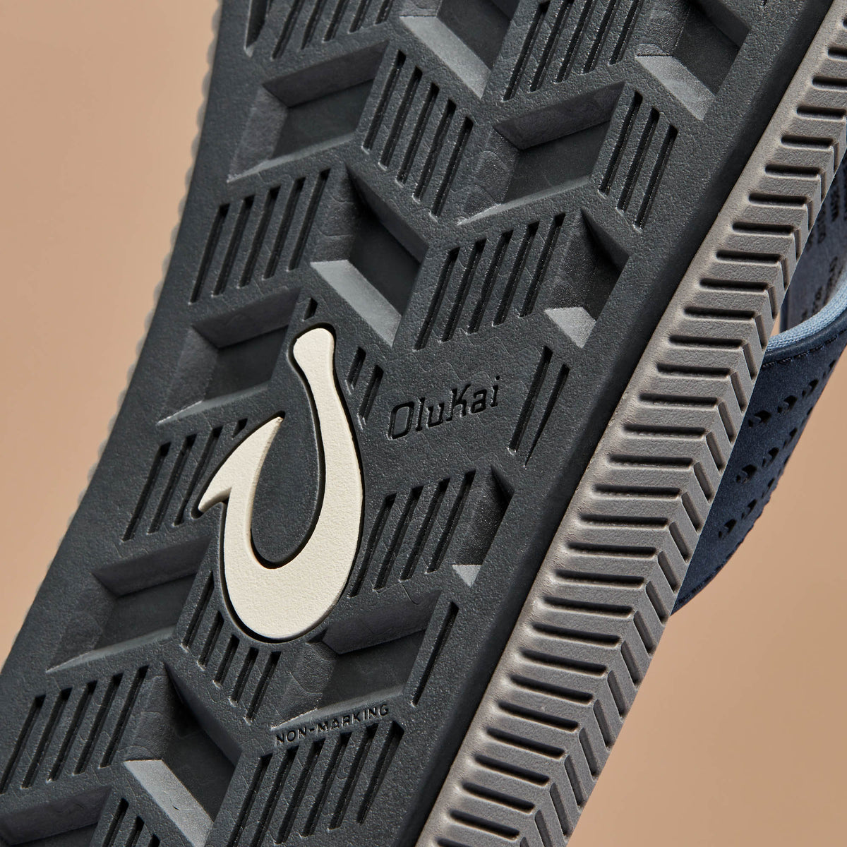 OluKai Men | Ulele Men's Beach Sandals - Blue Depth / Charcoal