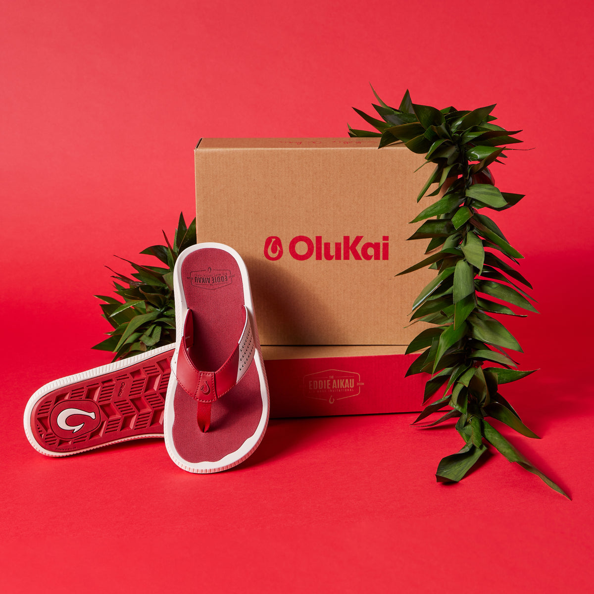 OluKai Men|New Arrivals | Ulele - Off White / Deep Red