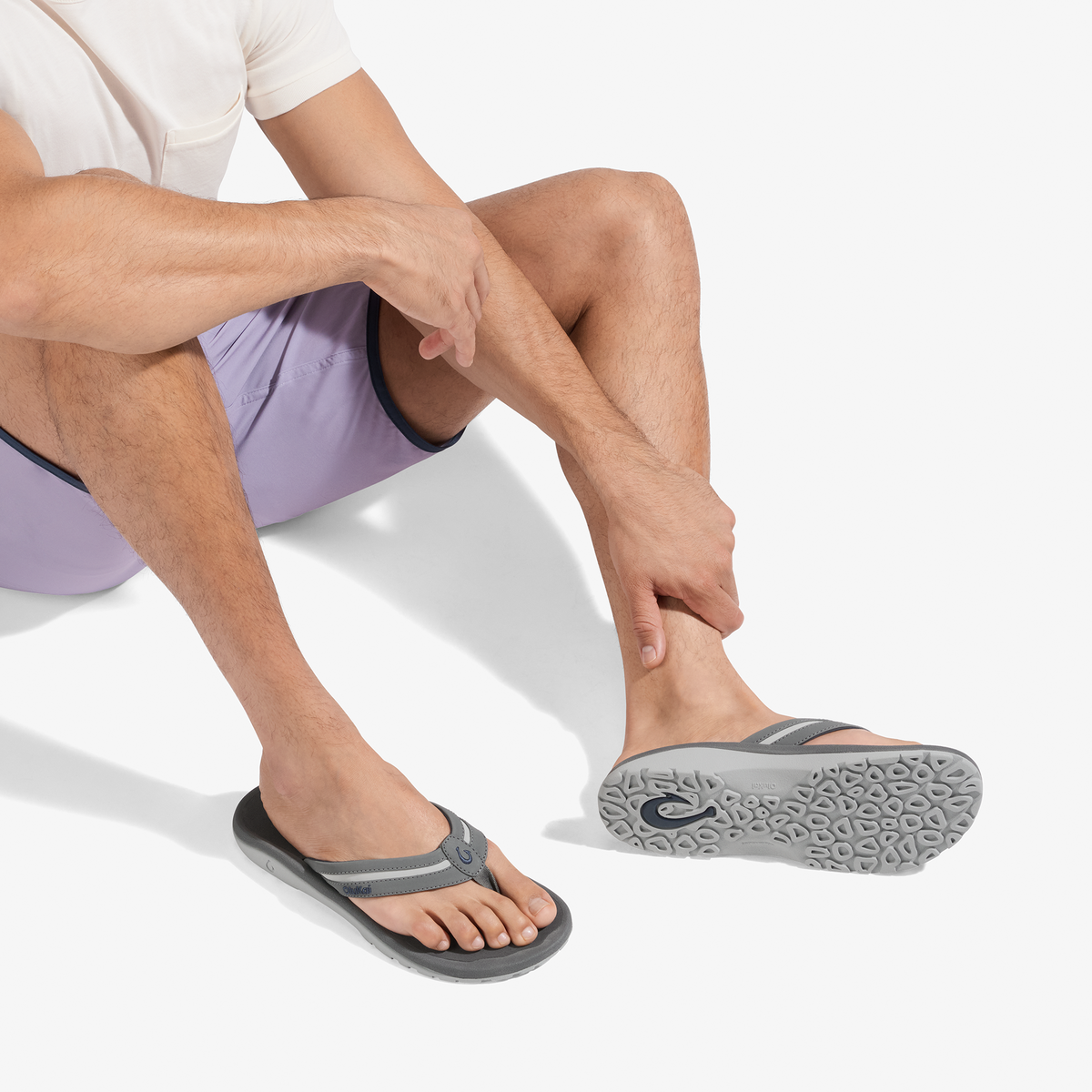 OluKai Men | ʻOhana Palua - Cloud Grey / Rock