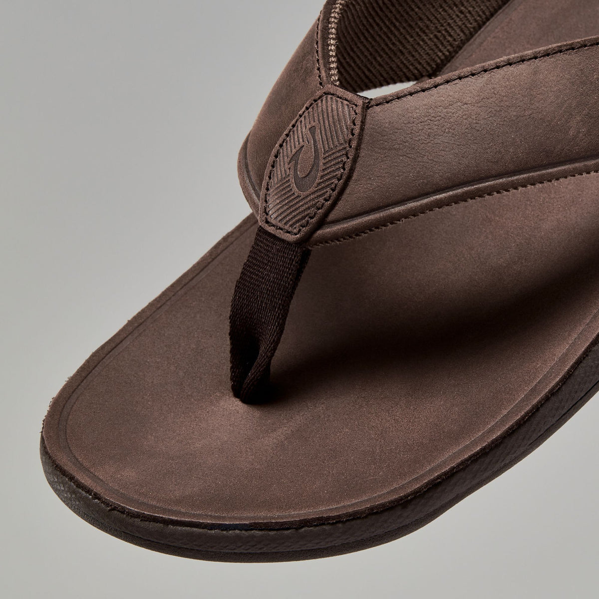 OluKai Men | Tuahine Men's Waterproof Leather Beach Sandals - Dark Wood