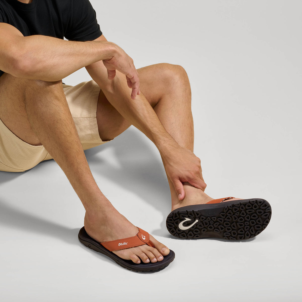 OluKai Men | ‘Ohana Men's Best Selling Beach Sandals - Dirt / Lava Rock
