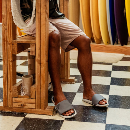 OluKai Men|New Arrivals | Ulele Slide - Rock / Rock