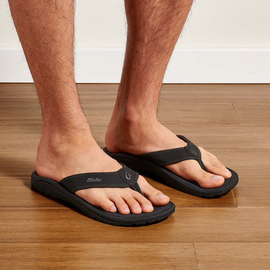 OluKai Men | OluKai ‘Ohana - Black / Dark Shadow | Men's Beach Sandals