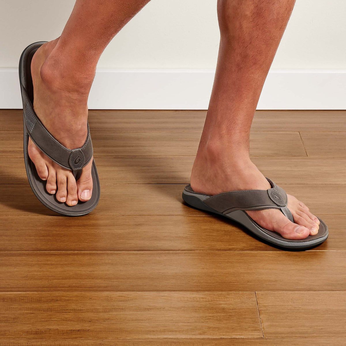 OluKai Men | Tuahine Men's Waterproof Leather Beach Sandals - Lagoon