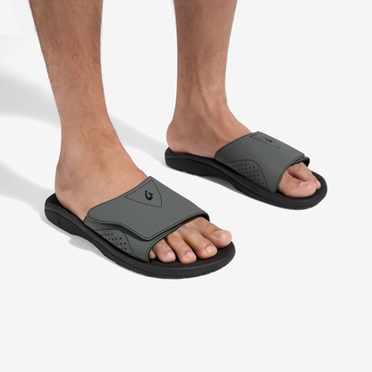 OluKai Men|New Arrivals | Nalu Slide - Rock / Black