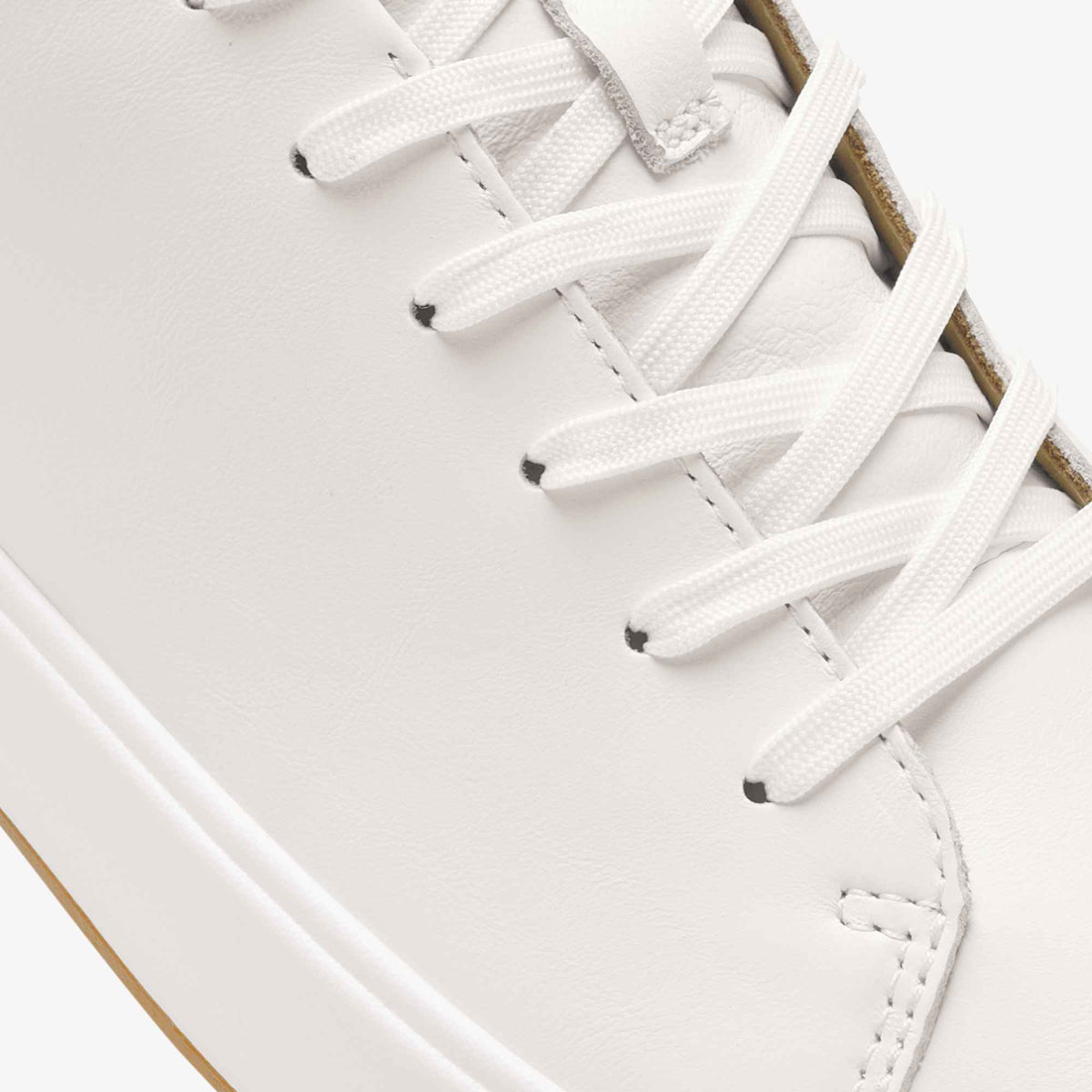 OluKai Men|New Arrivals | Wai‘alae - White / Tan