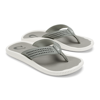 OluKai Men | Ulele Golf Men’s Golf Sandals - Ash