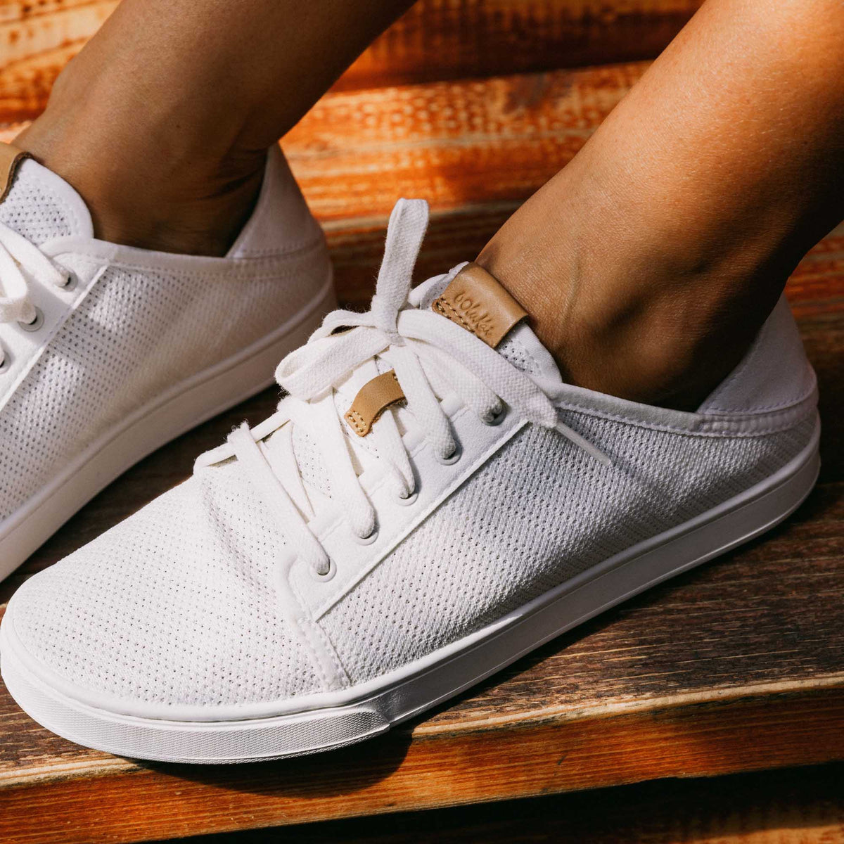 OluKai Women | Pehuea Lī Women's Sneakers - White