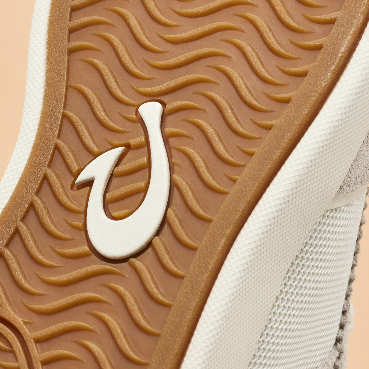 OluKai Women | Kaulele Mesh - Tapa / White Sand