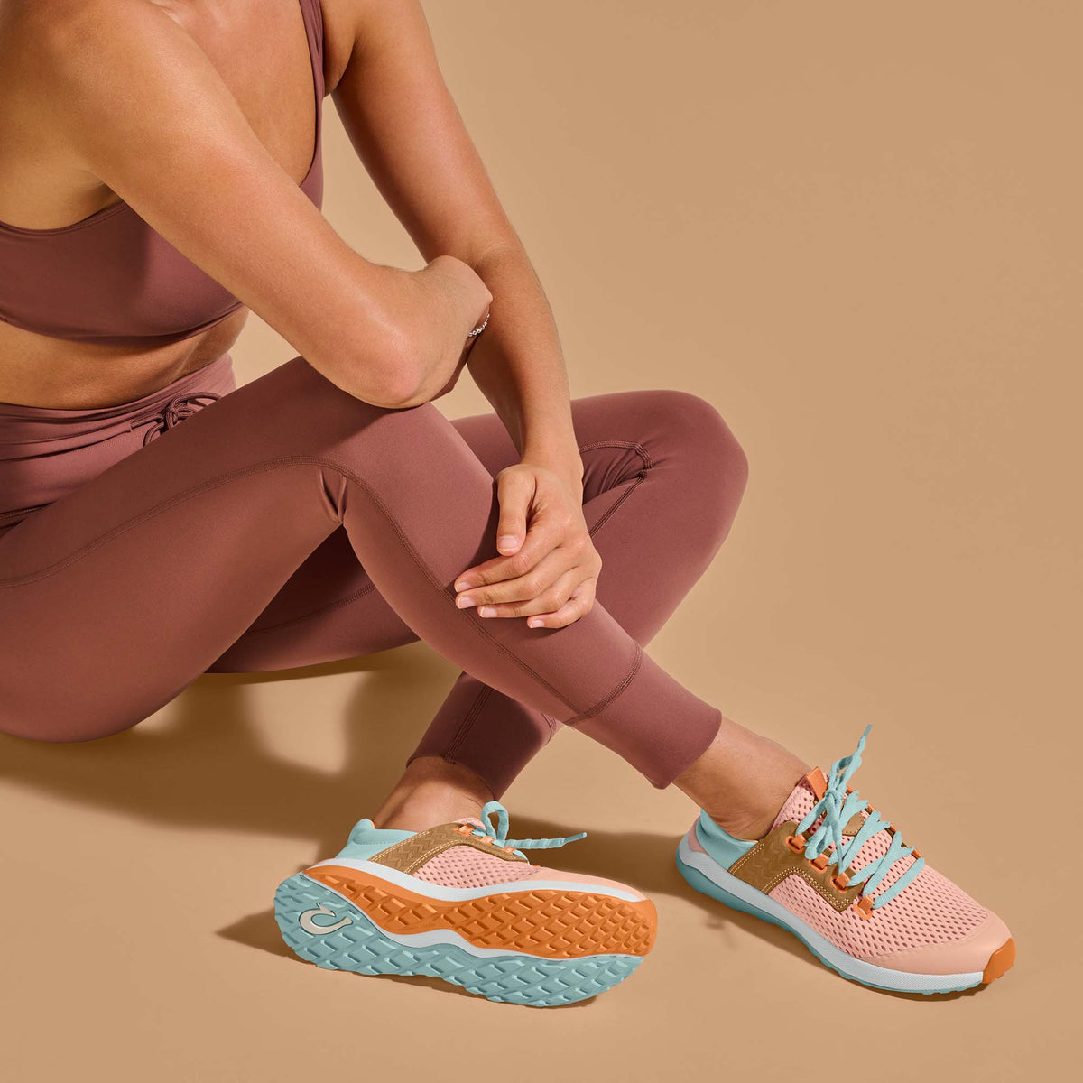 OluKai Women | Wailuku Women’s Athletic Shoes - Peach / Swell