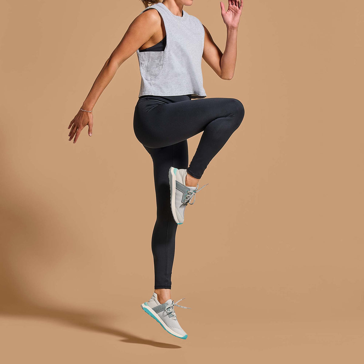 OluKai Women | Wailuku Women’s Athletic Shoes - Mist Grey