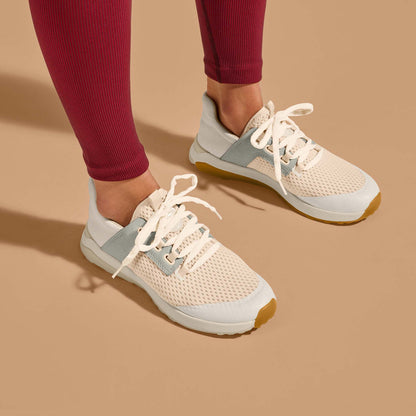 OluKai Women | Wailuku Women’s Athletic Shoes - Off White