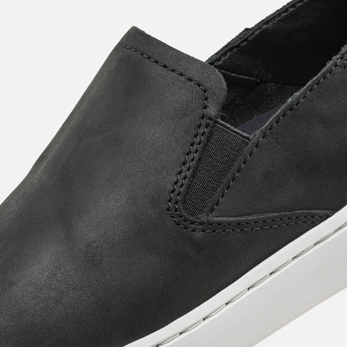 OluKai Women | Pehuea Leather - Onyx / Onyx