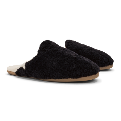 OluKai Women | Hale Mule Lava Rock / Tapa | Olukai