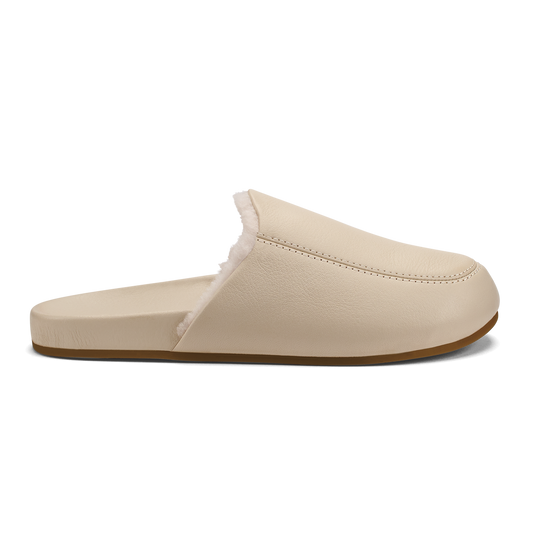 OluKai Women | Kōnea Women’s Leather Slipper Mules - Bone