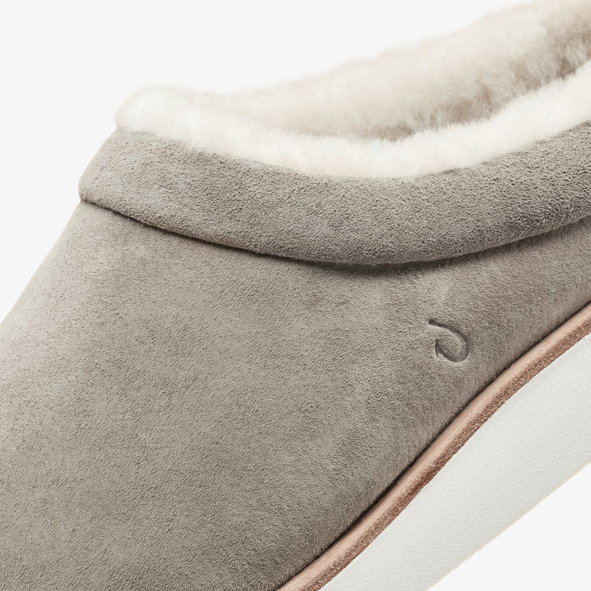 OluKai Women | Mani-Taupe Grey / Golden Sand