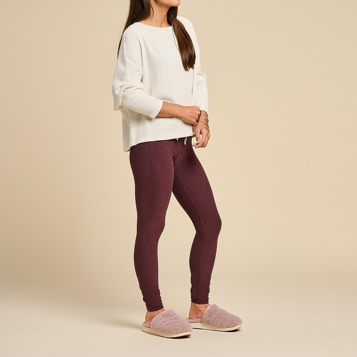 OluKai Women | Pūpū Mua Women’s Shearling Mule Slipper - Pink Sea Salt