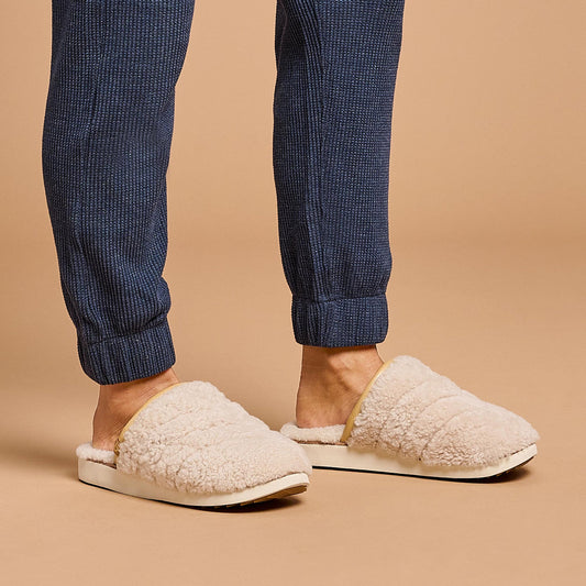 OluKai Women | Pūpū Mua Women’s Shearling Mule Slipper - Tapa