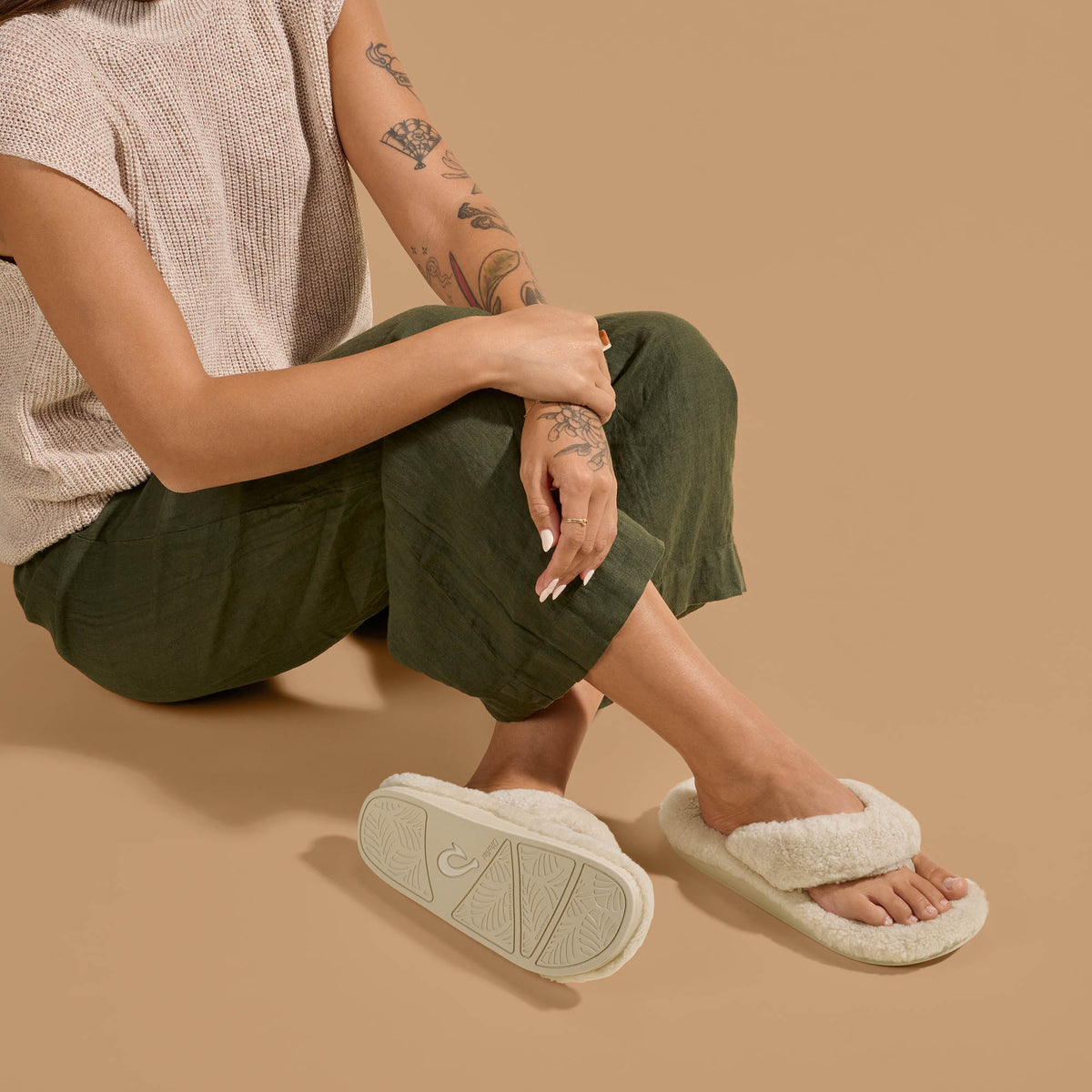 OluKai Women | Kīpe'a Heu Women‘s Flip Flop Slippers - Tapa