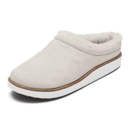 OluKai Women | Mani - Puka / Golden Sand