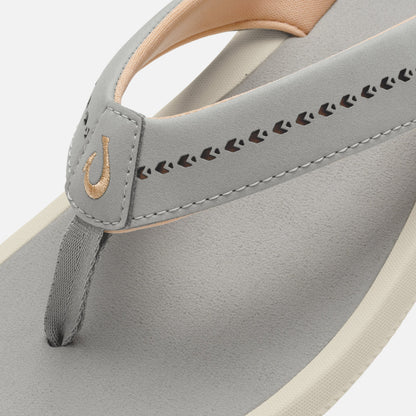 OluKai Women|New Arrivals | Ulele - Ash / Ash