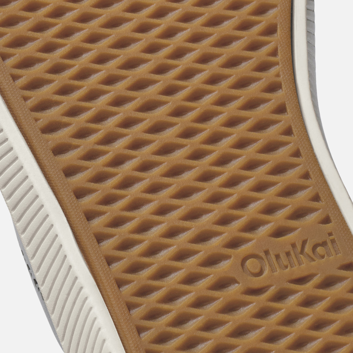 OluKai Women|New Arrivals | Ulele - Ash / Ash