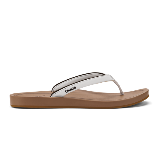 OluKai Women | ‘Uiki Women’s Everyday Beach Sandals - White Sand / Almond