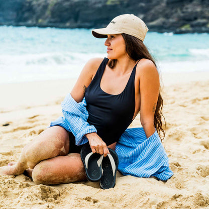 OluKai Women|New Arrivals | ‘Ohana - Ecru / Black