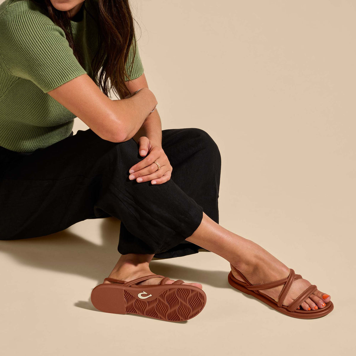 OluKai Women | Tiare Strappy Women’s Leather Sandals - Fox